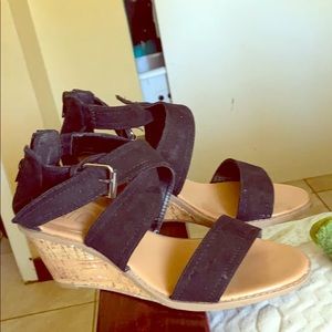 Wedges wore a couple times very comfy